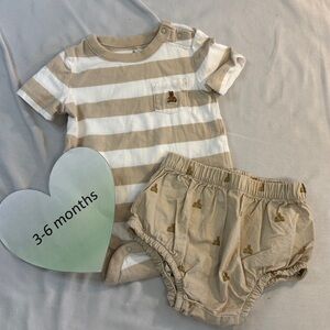 GAP - 3-6M Striped Beige and White Baby Outfit